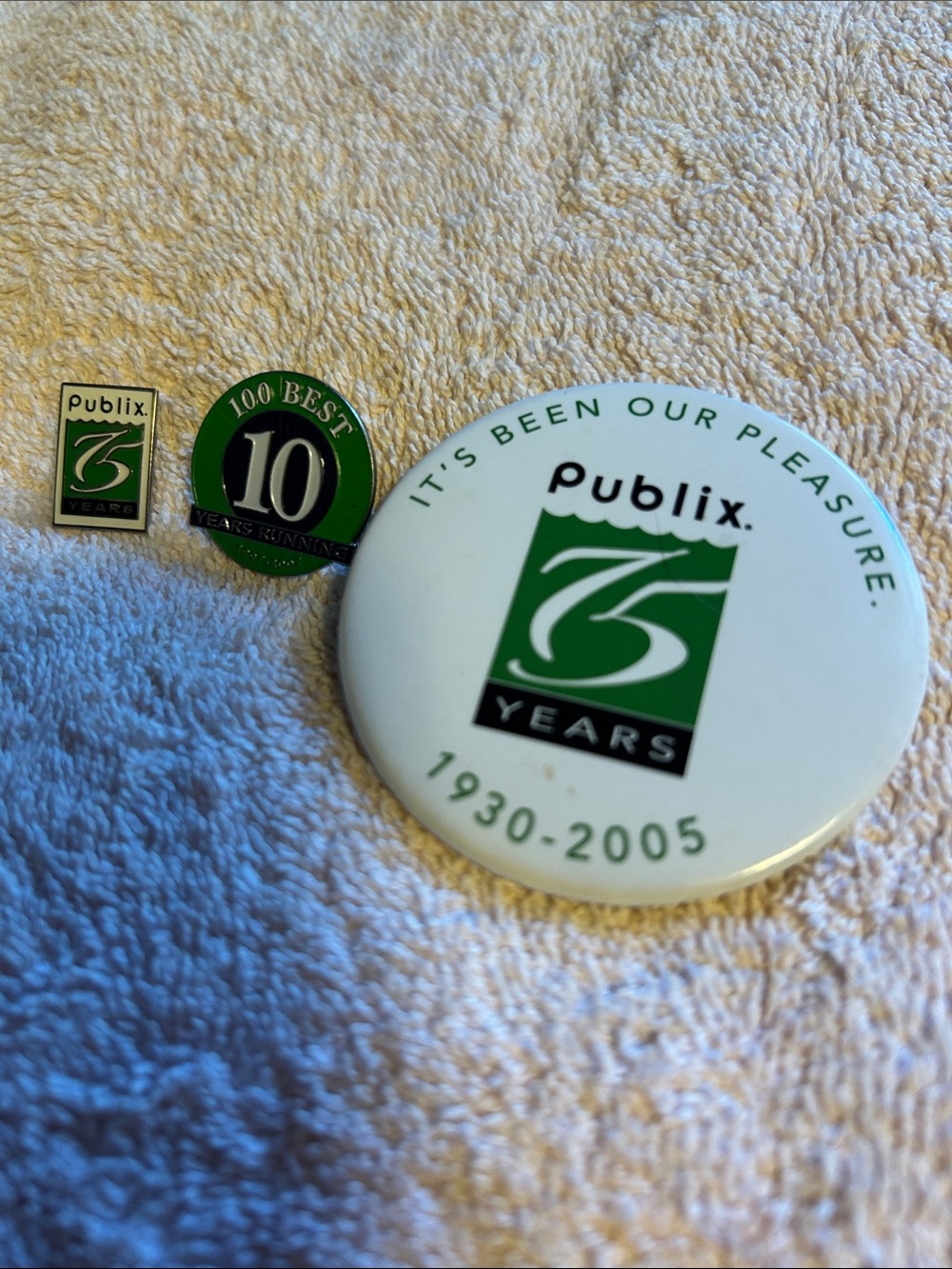 Publix 75 Years Commemorative Pin Set - Green & White